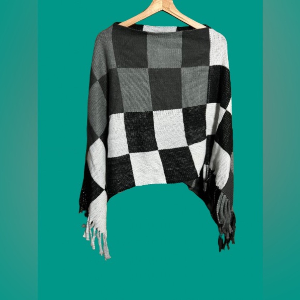 🔜 
 SHEIN - Pullover Shawl - OS